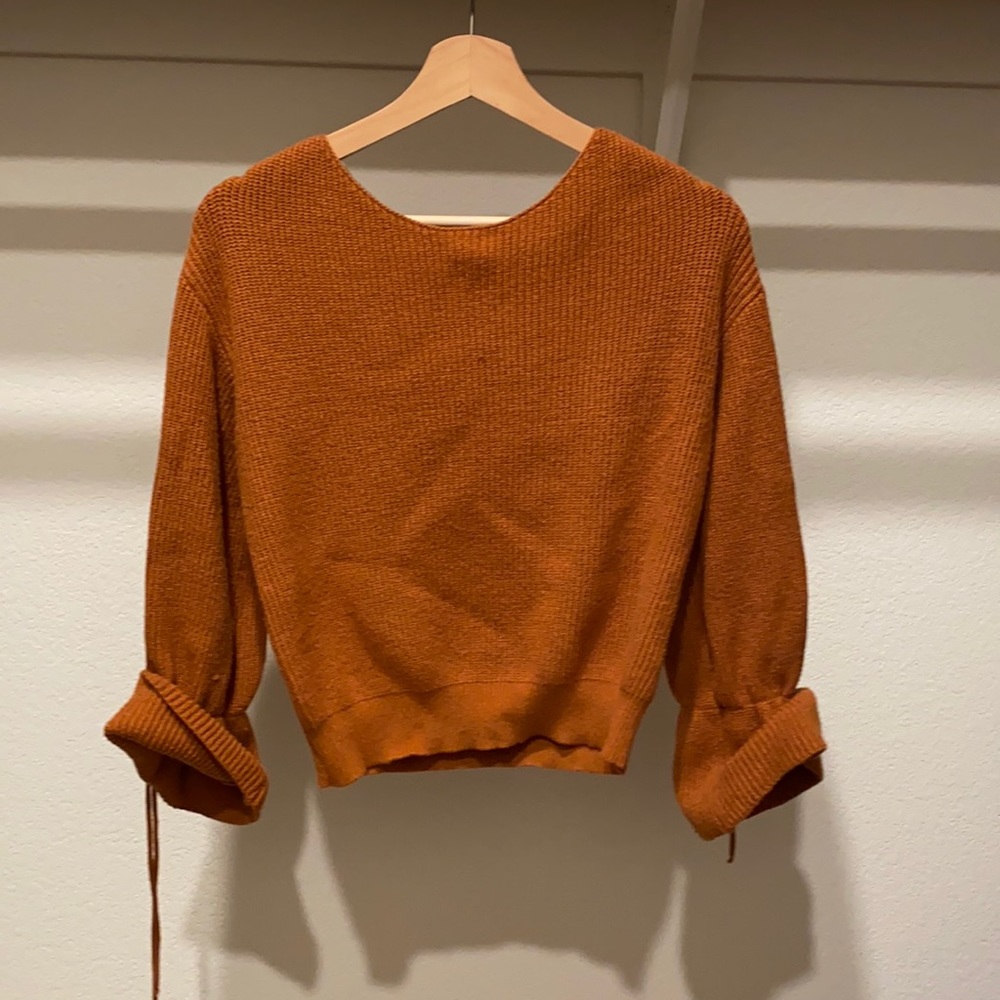 Lumiere. Size Small.